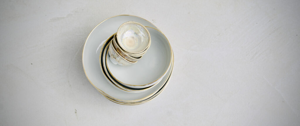 ES. BY ESTHER VAN DER SLUIS SERVIES PARELMOER 100% HANDMADE