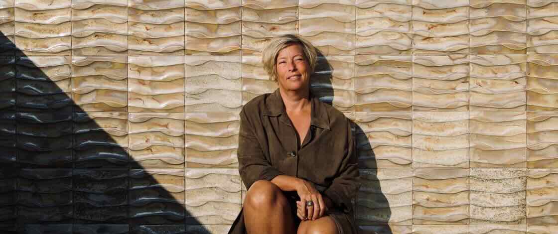 SIDE SPECIFIC ARTWORK | DE WIJDE WELLEN | ESTHER VAN DER SLUIS